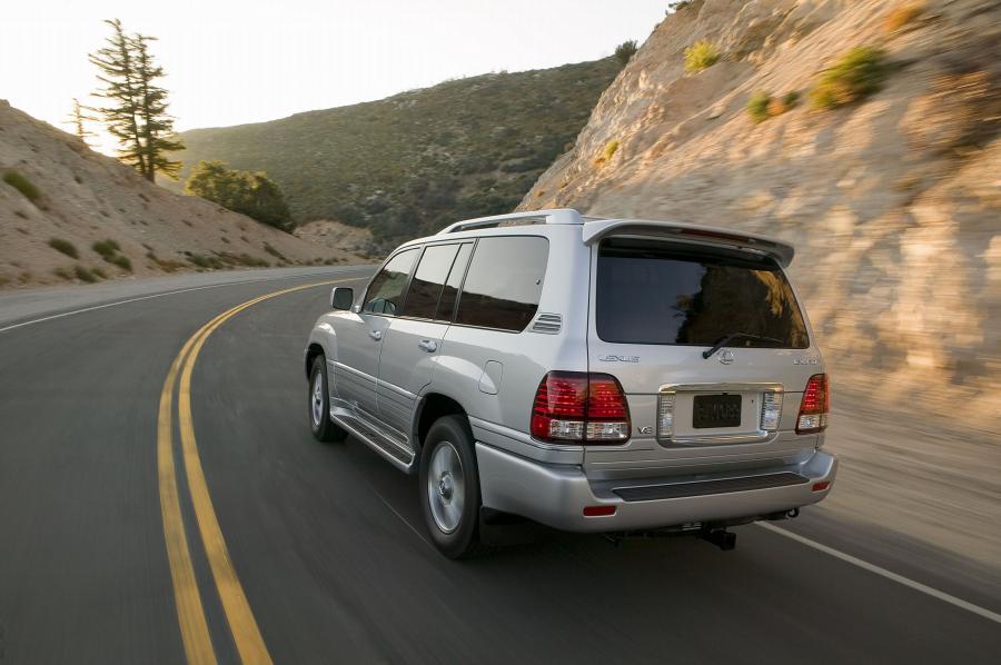  Lexus LX470 2006 года  (фото 4 из 13)